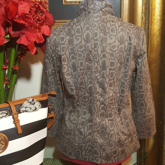 CONTRAST PYTHON PRINT JACKET SIZE S - Picture 4 of 8